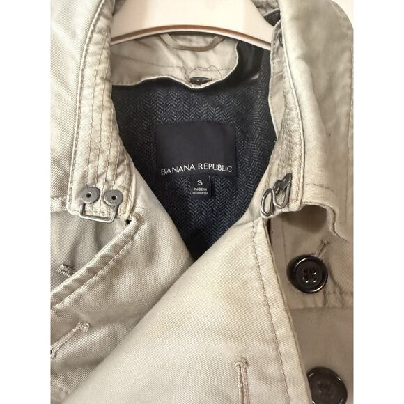 BANANA REPUBLIC Double-Breasted Belted Lined Trench Coat Sze S Khaki Classic EUC - Picture 2 of 15